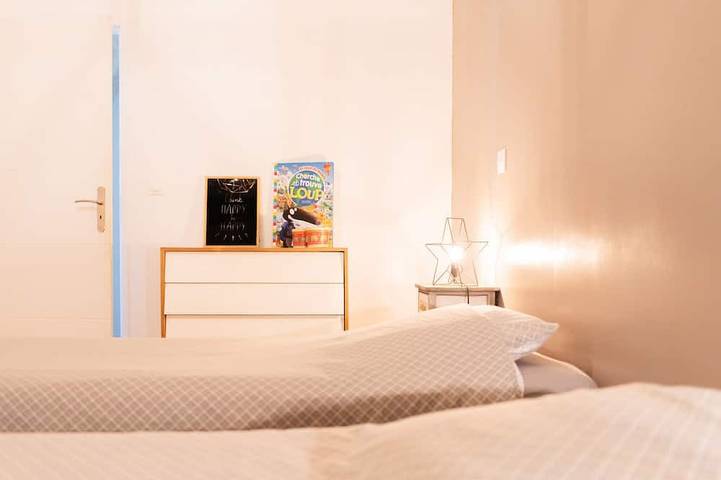 Gîte pour 6 personnes, avec piscine ainsi que terrasse et jardin, animaux acceptés à Sadirac - 2