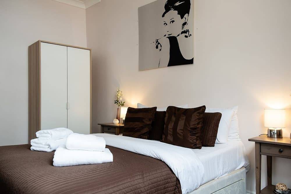 Apartamento entero, Maravilloso apartamento de 2 dormitorios y 1 baño en Camden Town in Camden, Londres