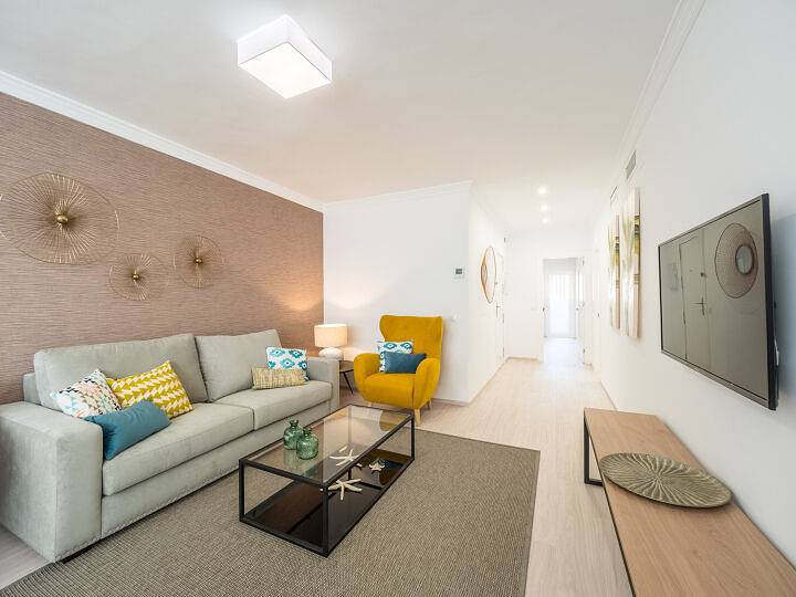 Hel lägenhet, Lägenhet för 8 Personer med balkong in Playa de la Malagueta, Malaga