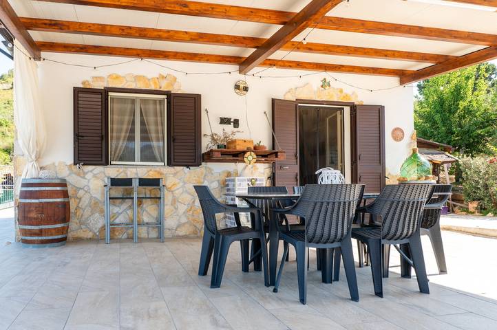Casa Villa Aury — Cefalù, green oasis steps from the sea in Cefalù (Municipality), Palermo Province