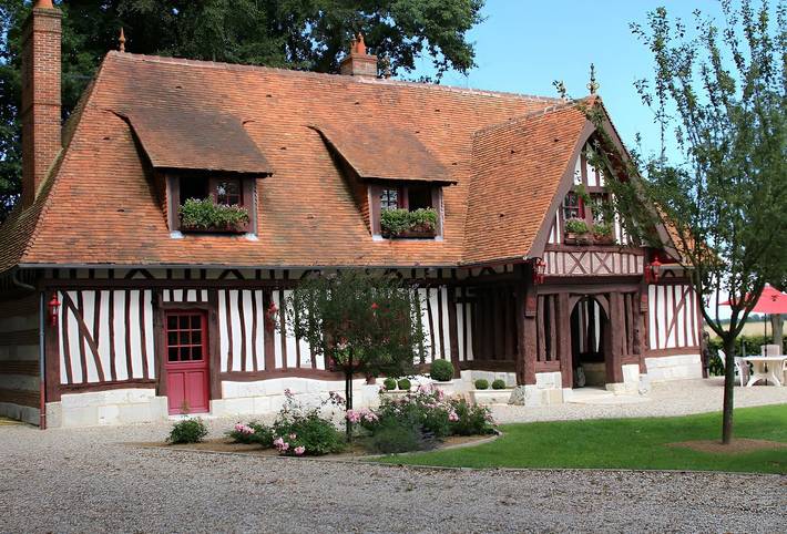 Cottage pour 2 personnes, avec jardin, animaux acceptés à Yébleron