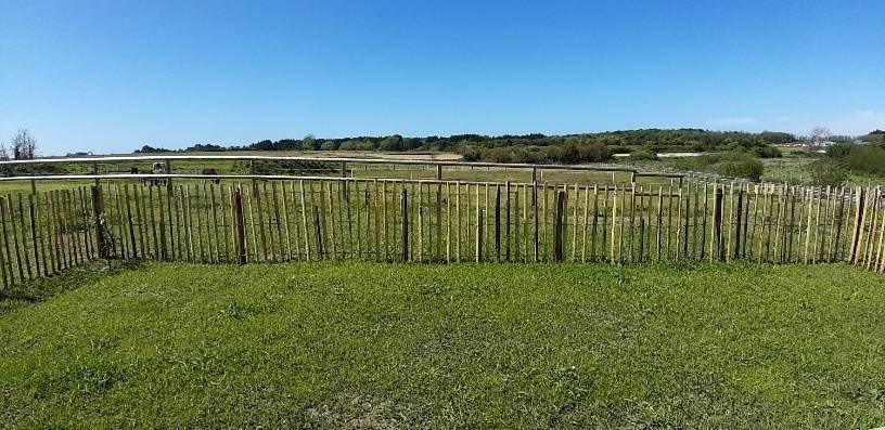 Location de vacances pour 4 personnes, avec terrasse ainsi que vue et jardin à Plougoulm - 2