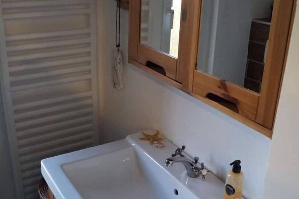 Ganze Wohnung, Kleines Haus am See in Karow, Plau am See