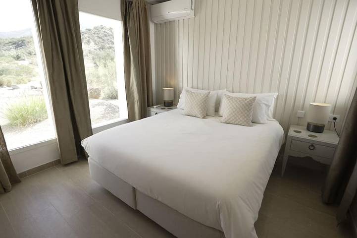 Luxury, Private And Stylish Villa, inc Wifi in Alcaucín, Cordillera Penibética