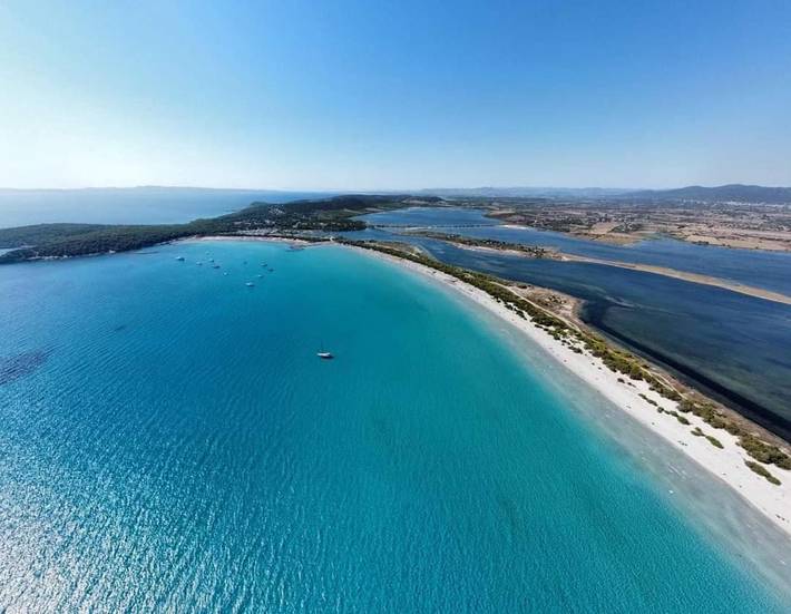 Appartamento per 6 persone, con Balcone e Terrazza nonché Panorama nella Spiaggia di Porto Pino