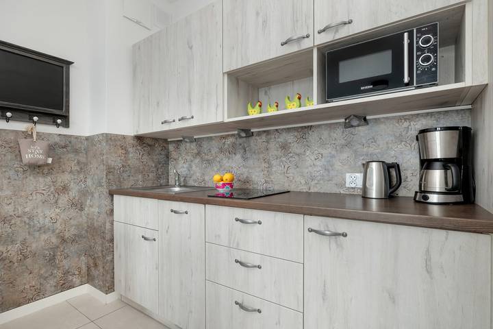 Ganze Ferienwohnung, Cozy Studio with Balcony | Parking | 500 m to the Beach in Międzyzdroje, Misdroy (Gemeinde)