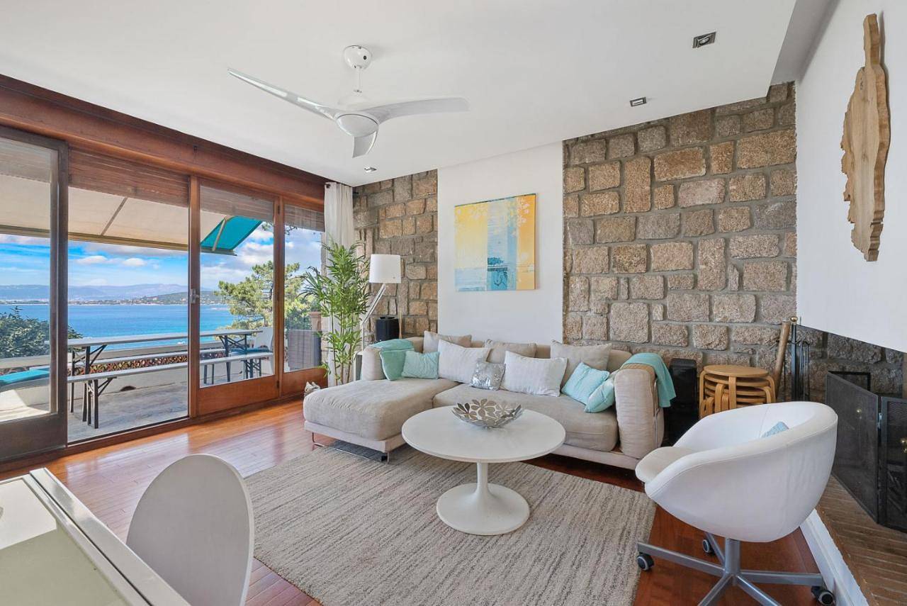 Vue mer & plage Corse de rêve à pied en famille ou entre amis Villa 5 Chambres Grand Confort Perla di Verghia Soleil & Détente in Coti-Chiavari, Région d'Ajaccio