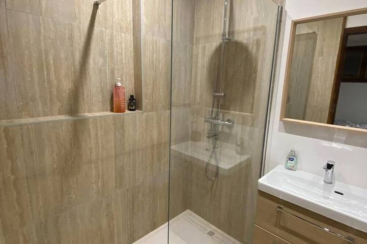 Apartamento entero, T2 cosy avec cheminée et terrasse - 5 min Valberg in Beuil, Nizza Region