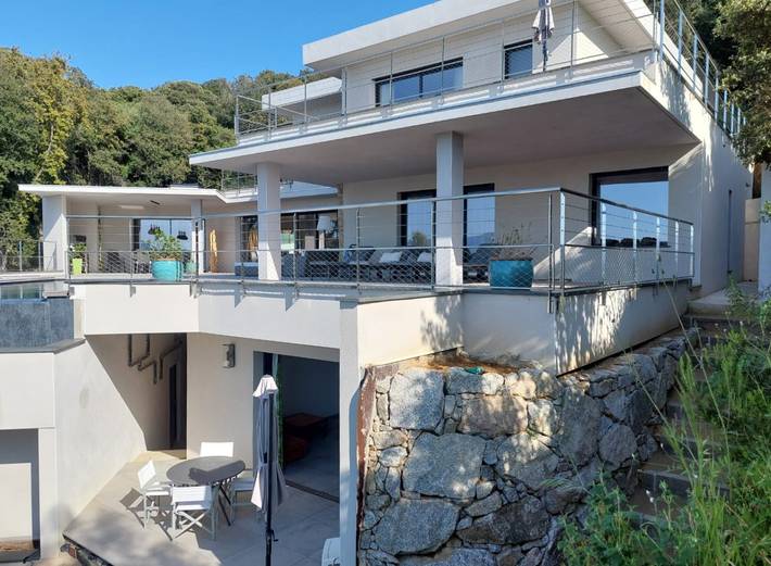 Chambre d’hôte pour 2 personnes, avec jardin et piscine en Corse - 2