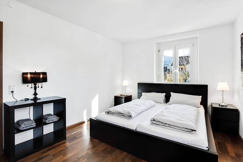 Ganze Wohnung, Deluxe-Apartment mit 2 Schlafzimmern und Gartenblick in Wehr (Baden-Württemberg), Südschwarzwald