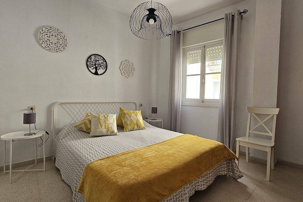 Geheel appartement, Casa Blanca-Garaje Garage And Free Wifi-icentro ciudad in Sanlúcar de Barrameda, Costa de la Luz