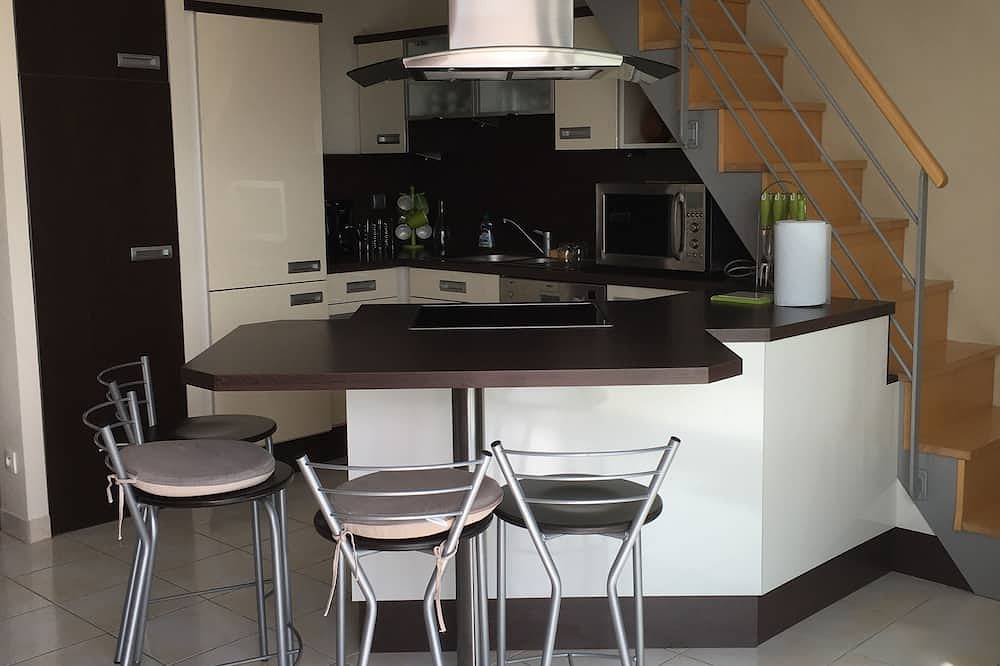 Apartamento entero, T3 seaside apartment in private residence in Saint-Nic, Iroise
