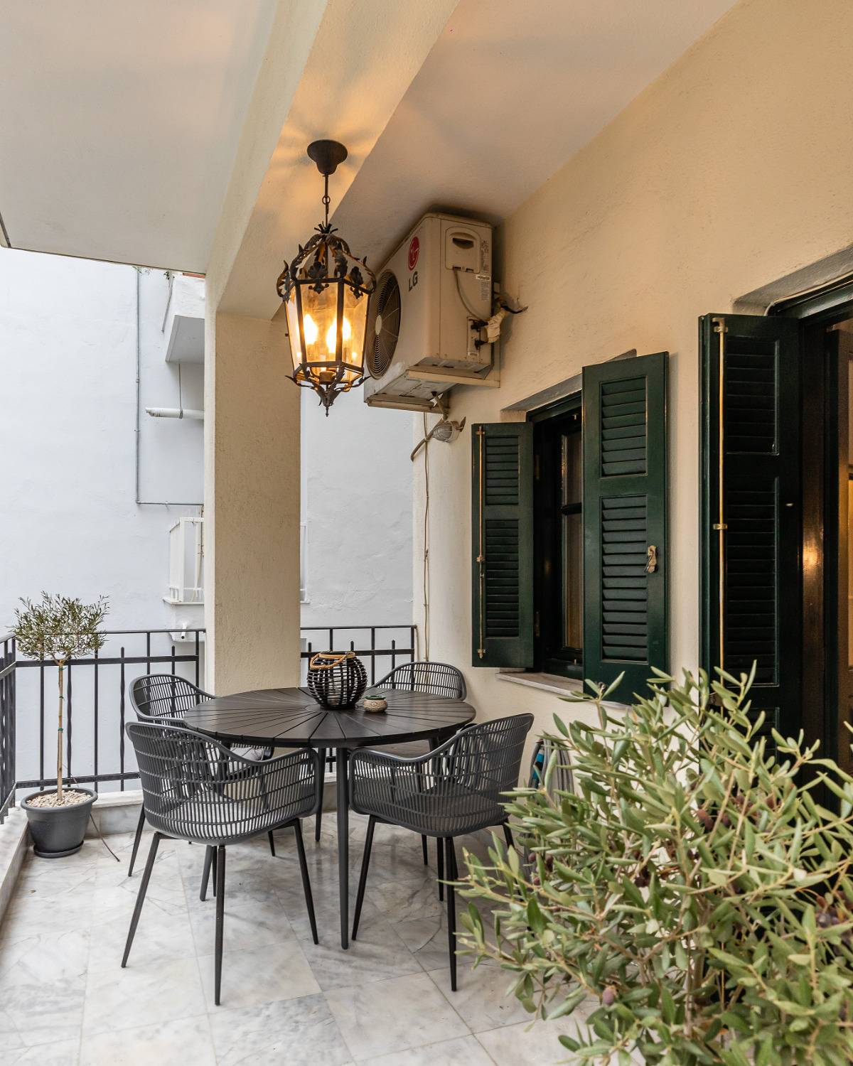 Apartamento entero, Coco: Neoclassical apt with balcony in Región de Thessaloniki