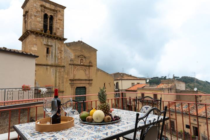 Vico degli Orti 'Room 1' with Mountain View, Wi-Fi, and Air Conditioning in Mistretta, Monti Nebrodi