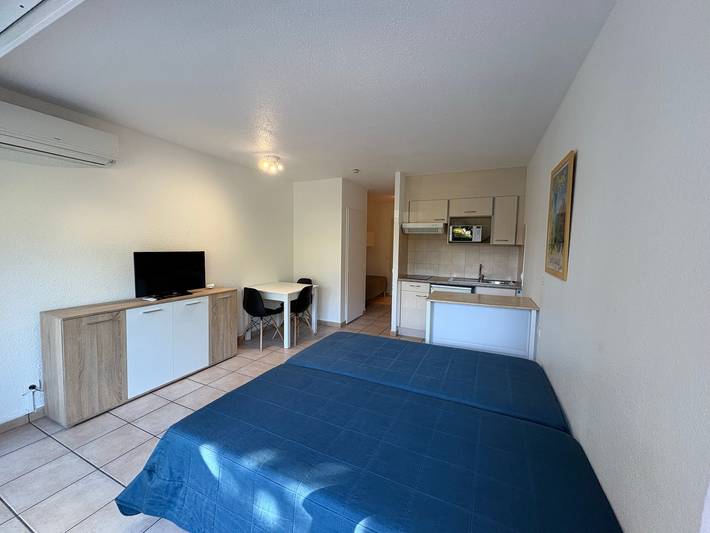 Gîte pour 3 personnes, avec balcon dans Plage Veillat Saint Raphael - 2