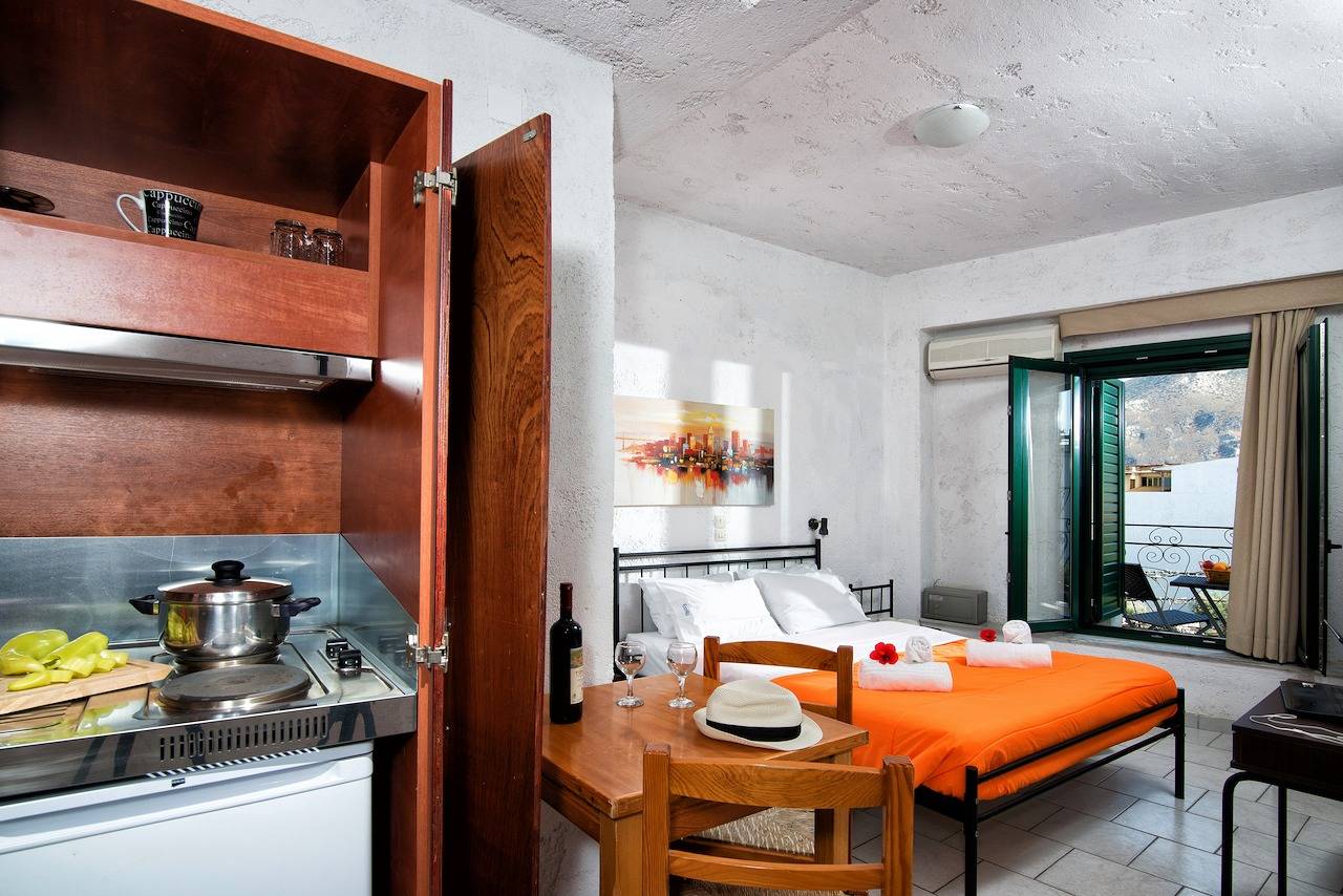 Geheel appartement, Vakantieappartement voor 2 personen met terras in Limenas Chersonisou, Iraklio-Heraklion en omgeving