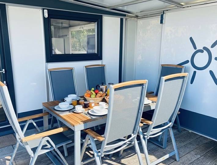 Wohnwagen für 5 Personen, mit Balkon und Terrasse sowie Garten in Lensterstrand - 2