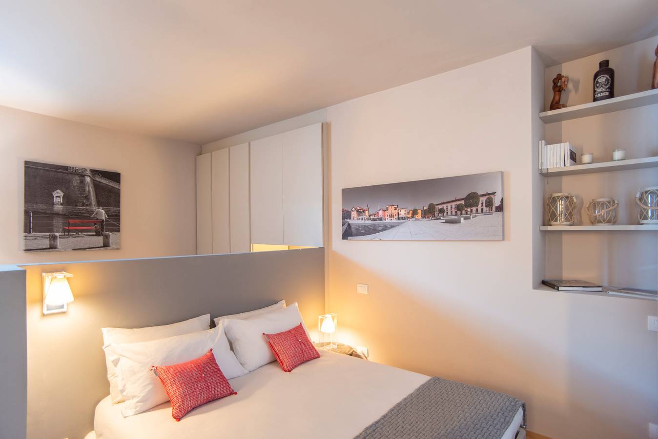 Appartamento intero, Appartamento 'Time To Be - Lino' con Wi-Fi e aria condizionata in Peschiera del Garda, Prealpi Gardesane