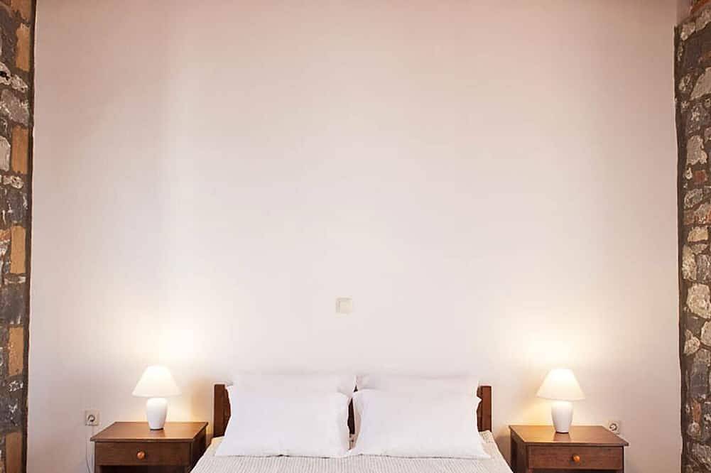 Kleine stenen kasteel in de beroemde Stoupa met zwembad in Stoupa, Messenia