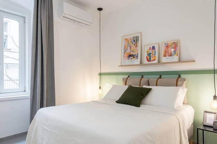 Appartement entier, Stylish apartment with an arty touch  Fast Wifi in Trieste, Province de Trieste