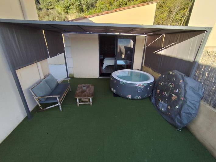 Chambre d’hôte pour 2 personnes, avec jacuzzi et jardin