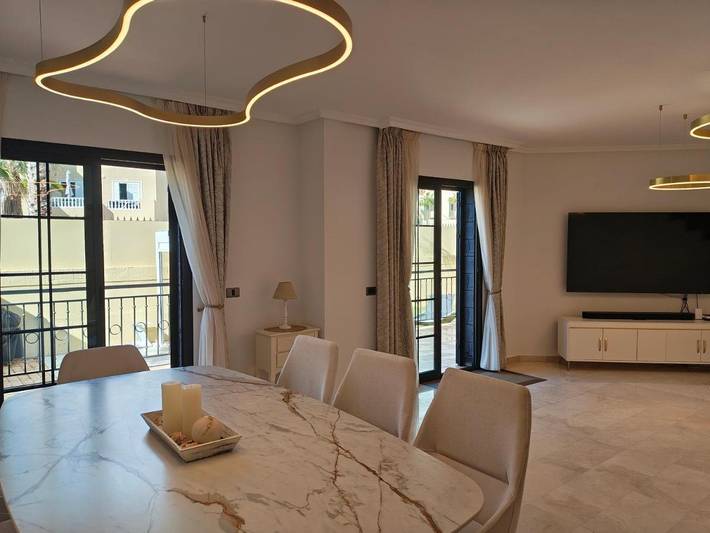 Ferienhaus für 7 Personen, mit Seeblick und Garten sowie Ausblick und Pool auf den Kanaren