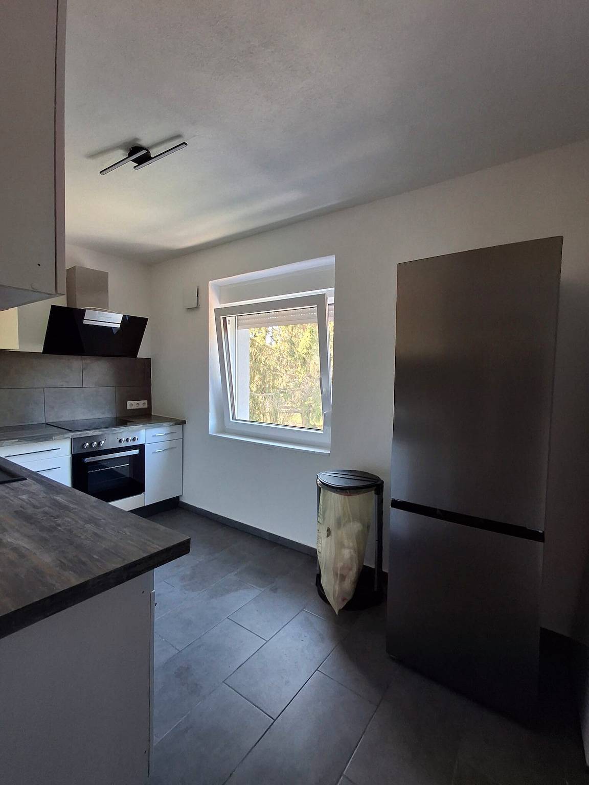 Apartamento entero, Apartamento acogedor y tranquilo in Stuttgart, Región Stuttgart