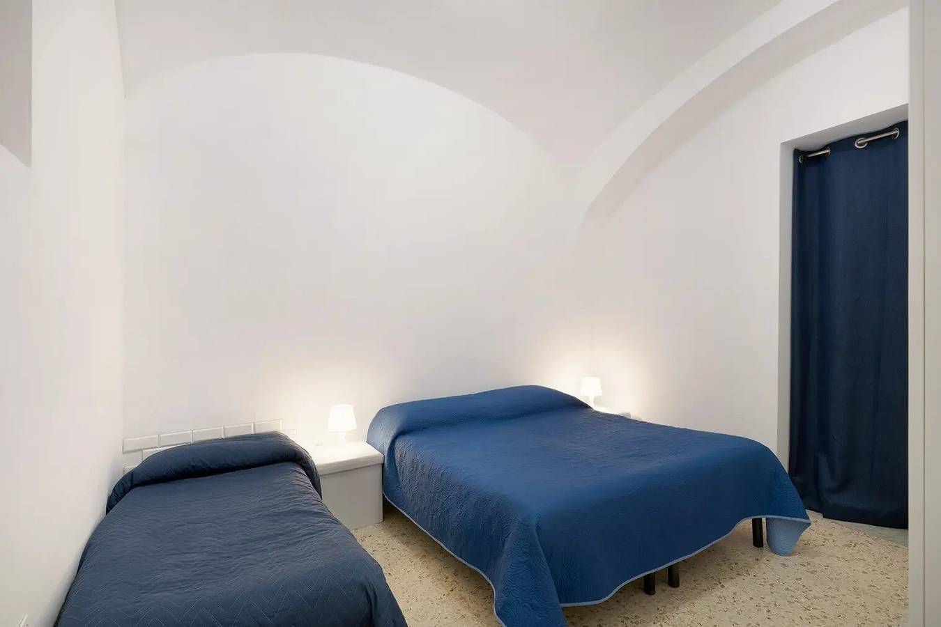 Appartement entier, Appartement 'Penisola 4' avec terrasse partagée, Wi-Fi et climatisation in Vico Equense, Sorrento Coast