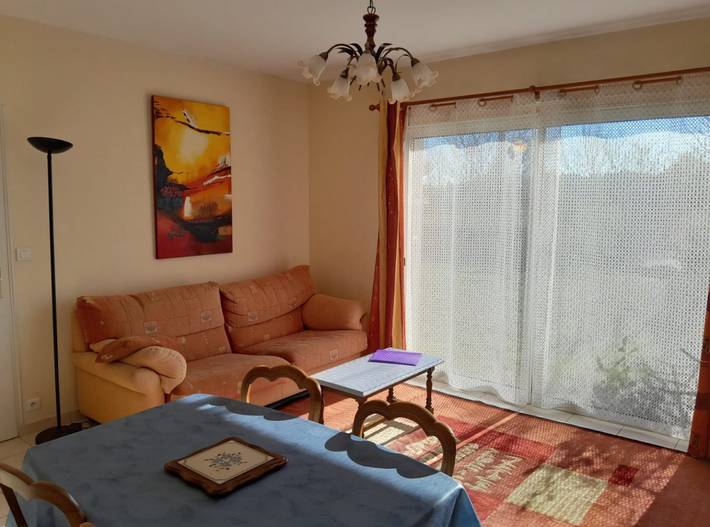 Gîte pour 4 personnes, avec terrasse et jardin à Beaulieu-sous-la-Roche