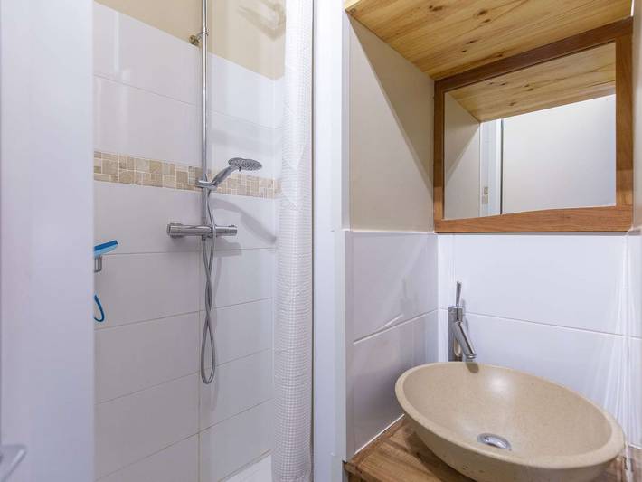 Gîte pour 6 personnes, avec balcon dans Office De Tourisme Gourette - 4