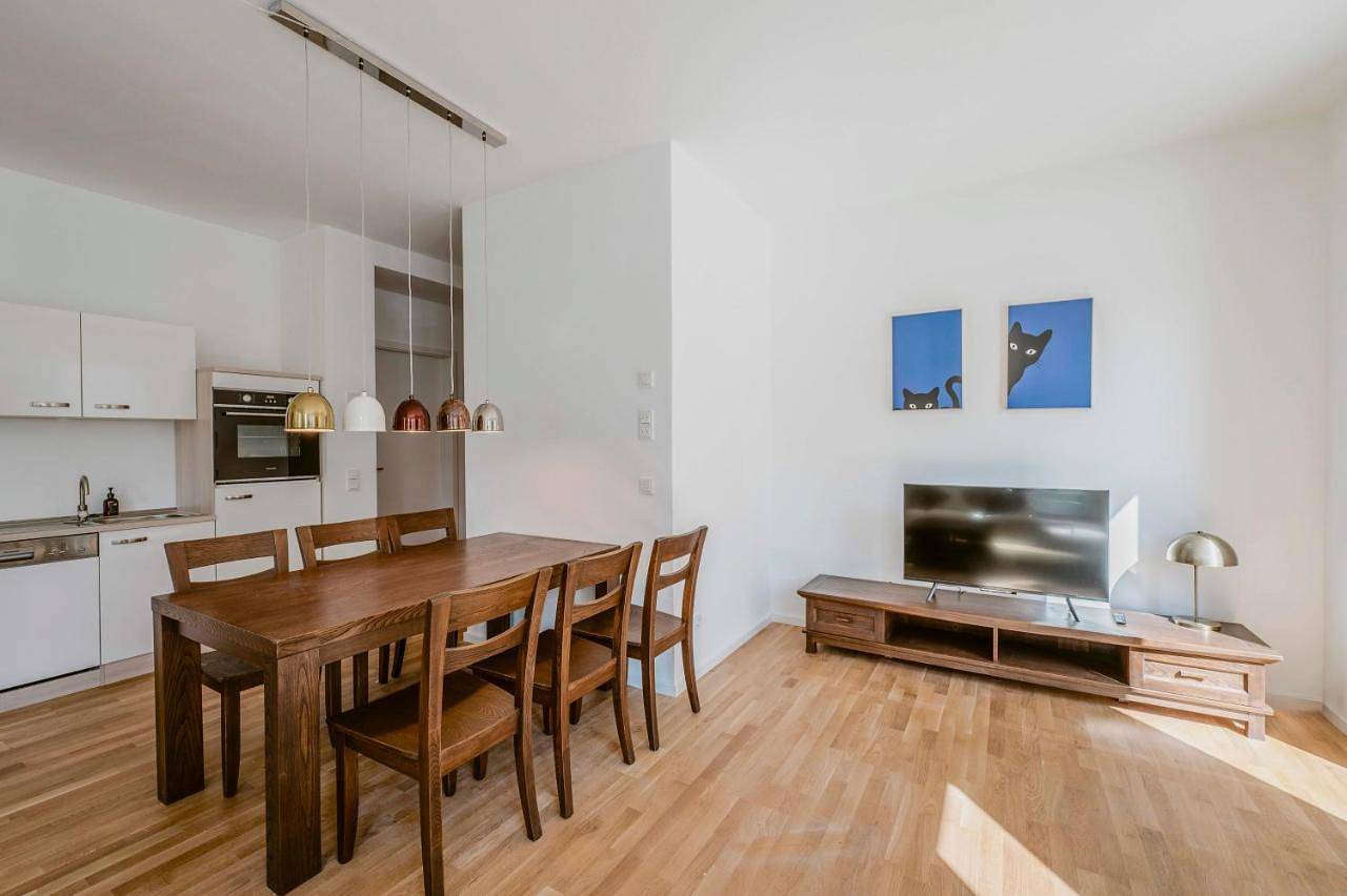 Ganze Wohnung, Exquis Artistic 2Br-Apartment Eames I Garden I Family-friendly I Parking I Home Office in Böblingen, Landkreis Böblingen