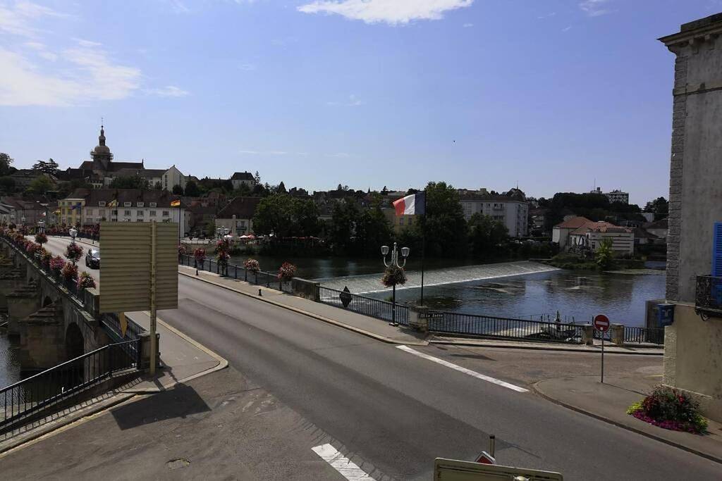 Appartement entier, Gray centre ville avec vue sur Saône in Gray, Haute-Saône