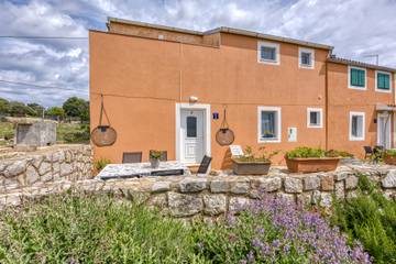 Ferienwohnung für 5 Personen in Lošinj, Kvarner Inseln, Bild 1