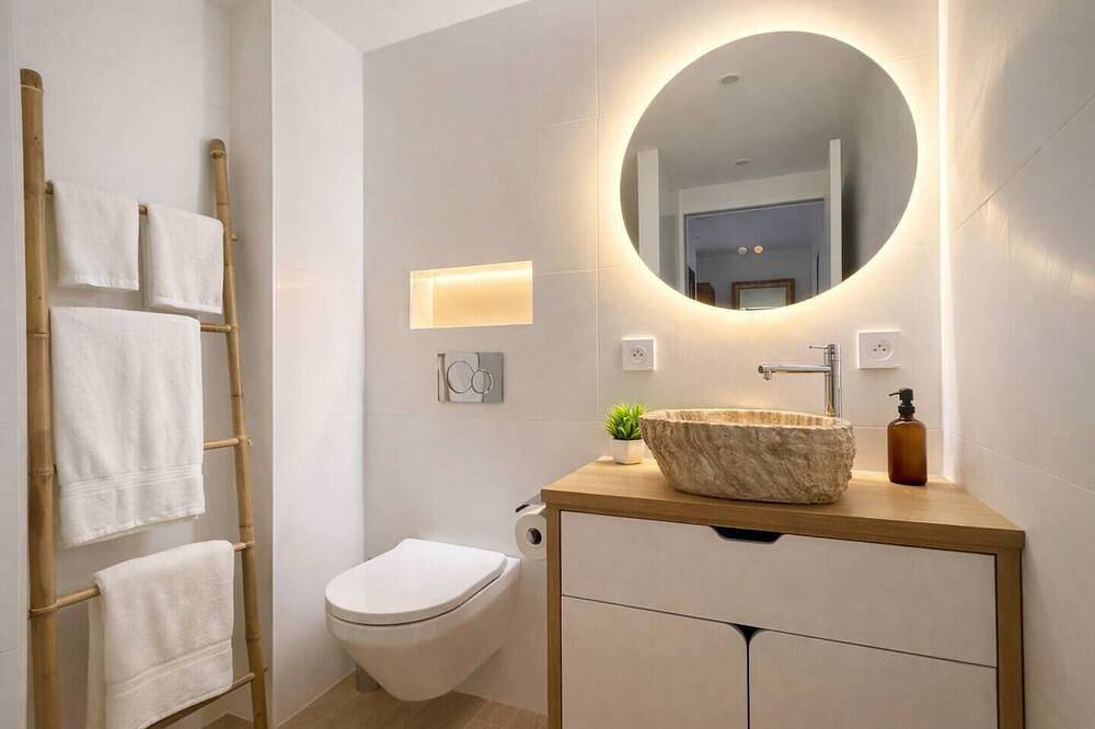 Appartement entier, Appartement Bali 70m2 - Clim - 4 voyageurs in Gleizé, Beaujolais