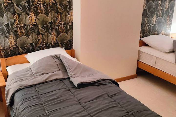 Gîte pour 6 personnes, avec jardin à Valette - 2