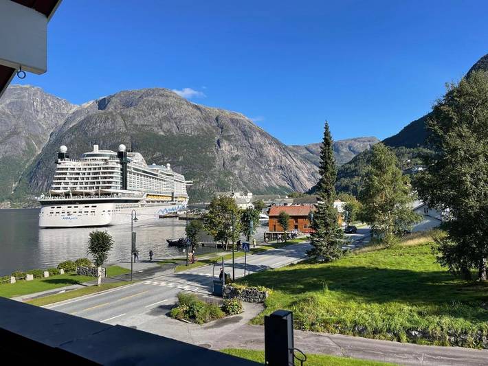 Gîte pour 6 personnes, avec Terrasse ainsi que Jardin et Vue dans Eidfjord - 2