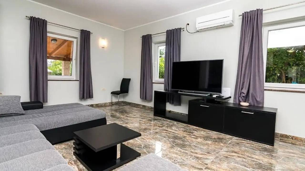Ganze Ferienwohnung, Ferienwohnung für 6 Personen (86 m²) in Nerezine in Nerezine, Kvarner Inseln