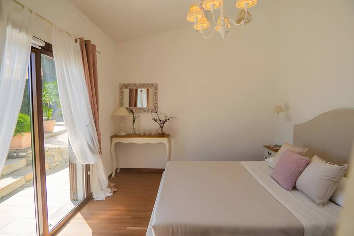 Appartamento intero, Appartamento 'Villa Antonia' con Vista Mare, Wi-Fi e Aria Condizionata in Andora, Riviera di Ponente