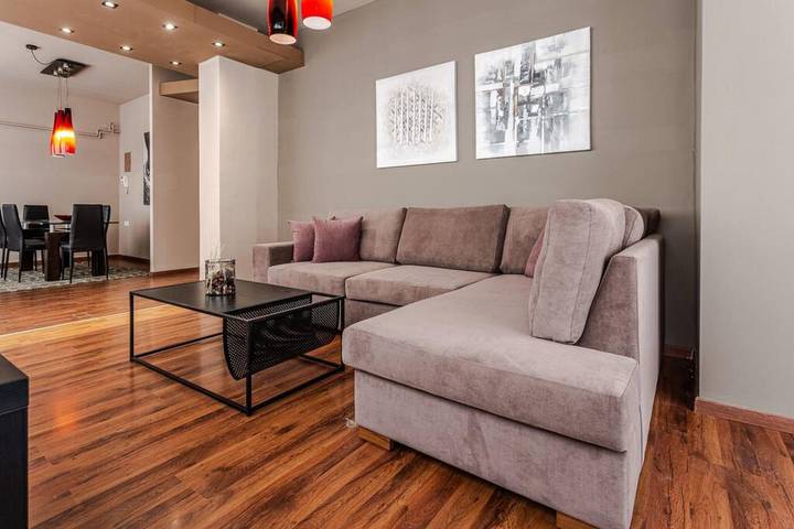 Appartement entier, Appartement de vacances pour 4 personnes avec balcon in Vólos, Magnisia