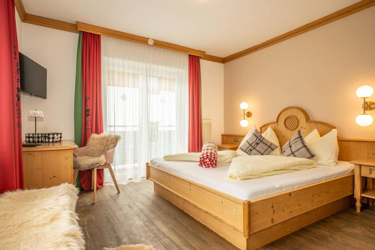 Mara's Little Boutique Sleepover - Budget Holiday Home in Kitzsteinhorn - Kaprun, Kaprun