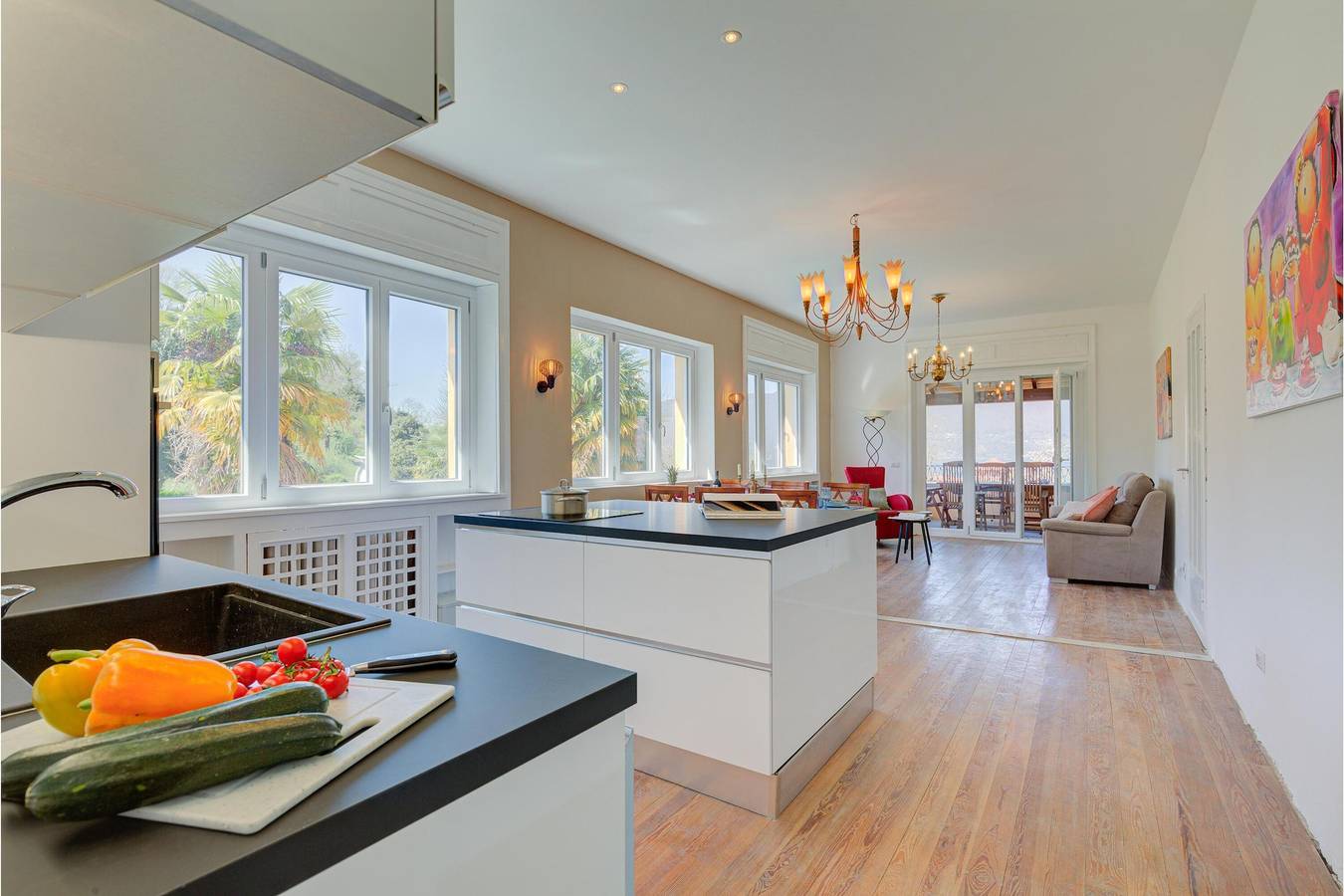 Villa Giulia - Privacy 5 min walk to Lake in Porto Valtravaglia, Lago Maggiore (Lombardy)