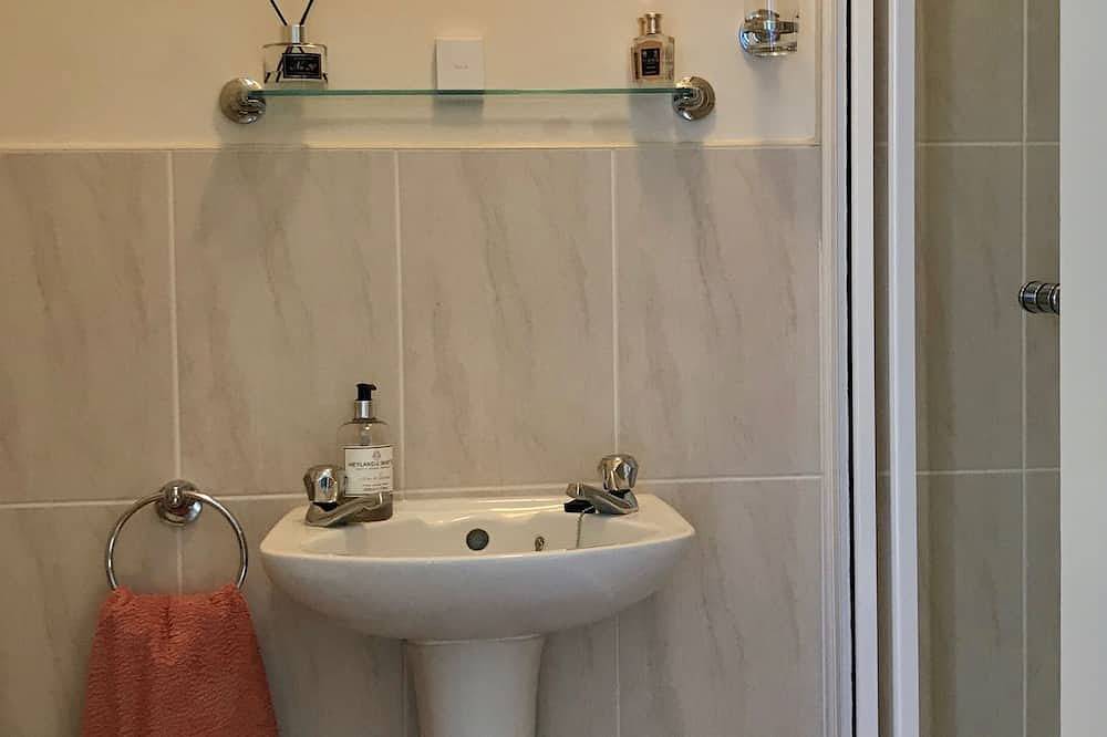 Courtyard Schlafzimmer Nr. 1, The Orchard, Terryglass in Terryglass, Nenagh