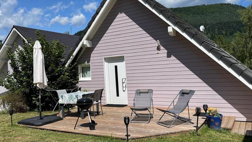 Chalet voor 2 personen, with tuin and zwembad as well as terras in de Elzas