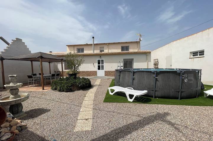 Gîte pour 6 personnes, avec Jardin dans Camposol