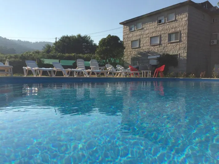 Auberge pour 2 personnes, avec piscine ainsi que vue et jardin - 1