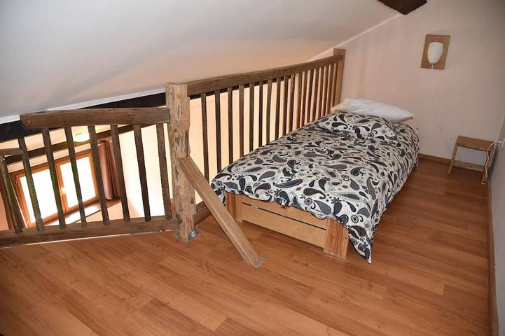 Quiet cottage, near Poligny and Arbois, vineyards, lakes, waterfalls, hiking in Villerserine, Jura