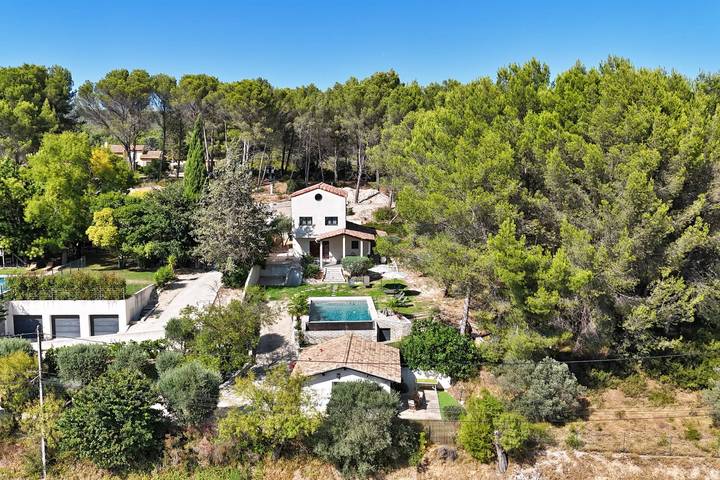 Maison de vacances pour 10 personnes, avec terrasse ainsi que piscine et jardin - 1