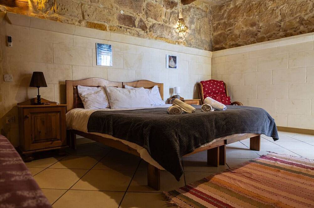 Serene Country House for Beach and Trekking Lovers in Xaghra, Gozo