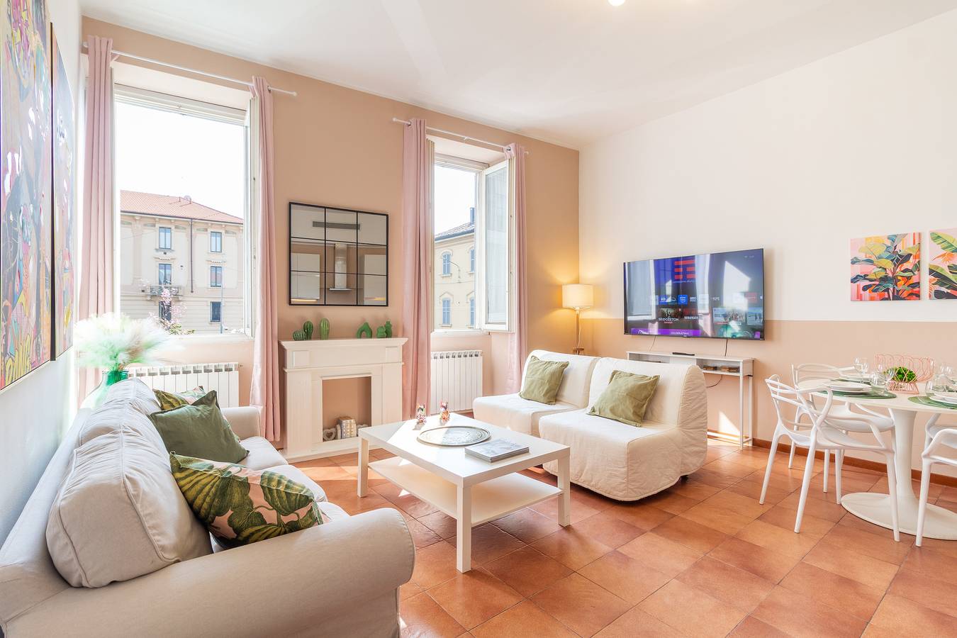 Entire apartment, La ringhiera fiorita - 102 by Houset in Monza, Brianza