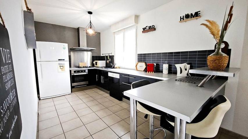 Location de vacances pour 6 personnes, avec jardin à Iffendic